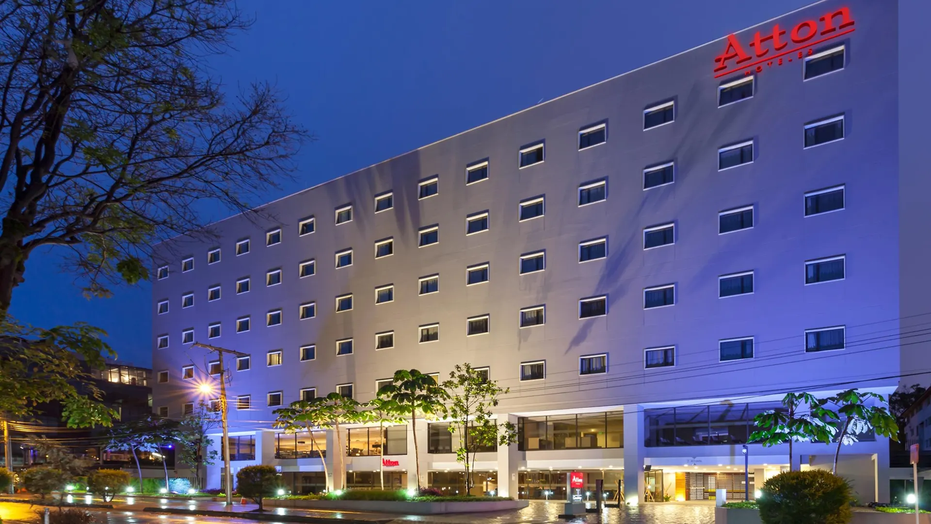 Novotel Bogota Parque 93 4*,