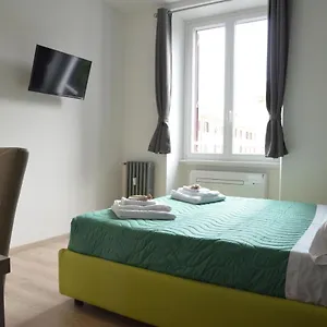 https://sunnycornerinrhome.it-romehotels.com