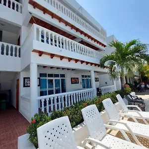 3 Banderas Manzanillo Del Mar Colombia